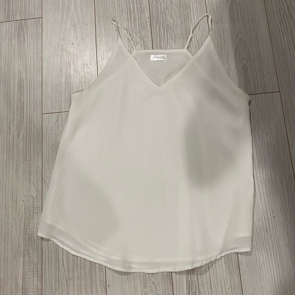 100% white polyester layered tank